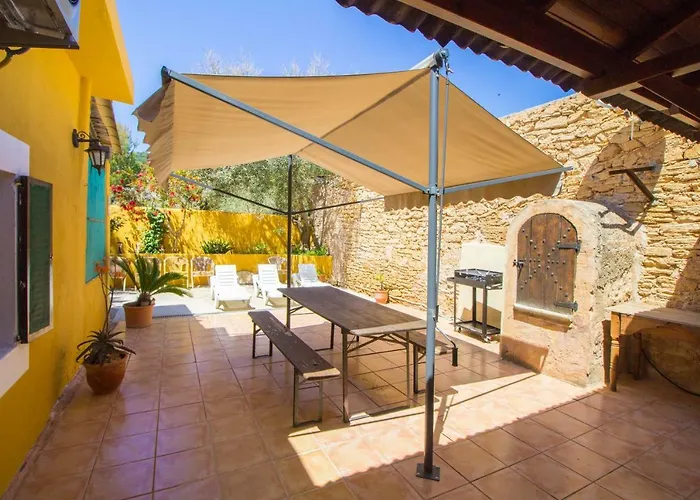 Nyaraló Authentic Fisherman's House On The Seafront